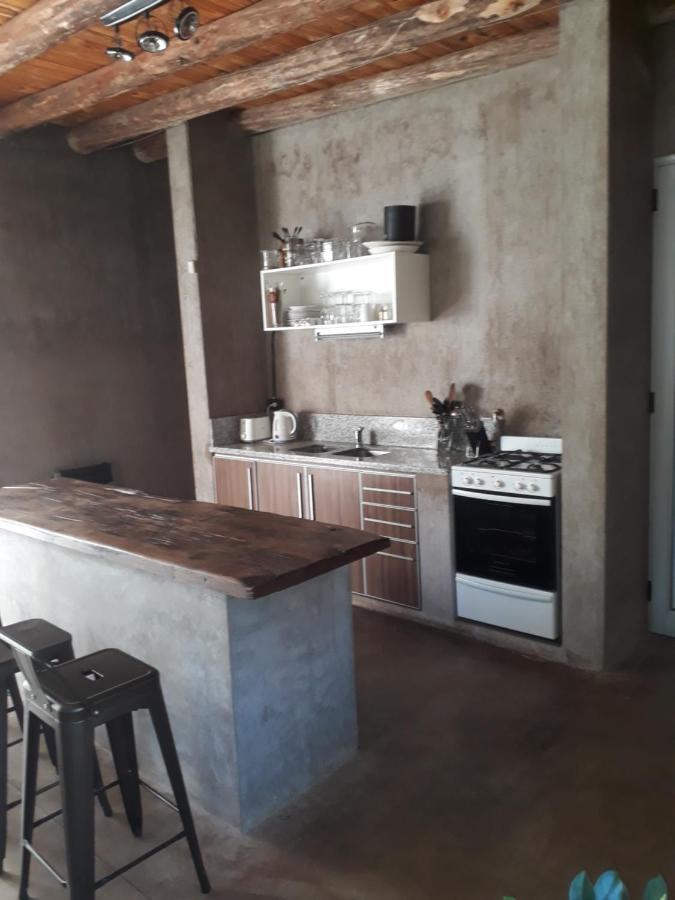 Casa Los Cerezos En Chacras De Coria Ngoại thất bức ảnh