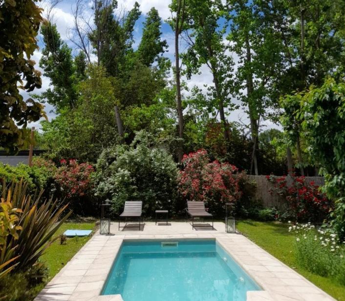 Casa Los Cerezos En Chacras De Coria Ngoại thất bức ảnh