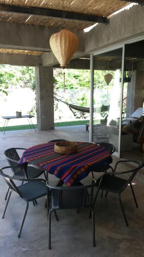 Casa Los Cerezos En Chacras De Coria Ngoại thất bức ảnh