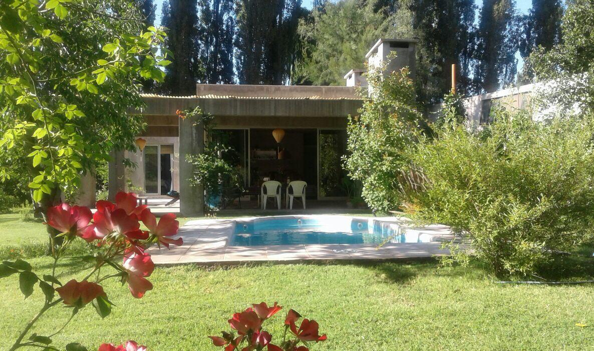 Casa Los Cerezos En Chacras De Coria Ngoại thất bức ảnh